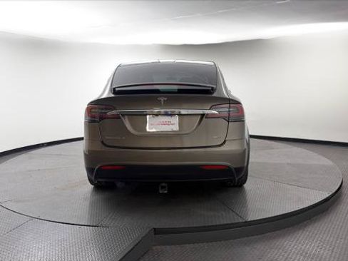 Used 2016 Tesla Model X 90D AWD/4WD image 6