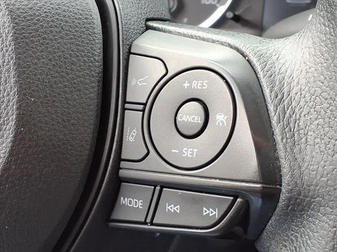 Used 2022 Toyota Corolla Cross L image 19