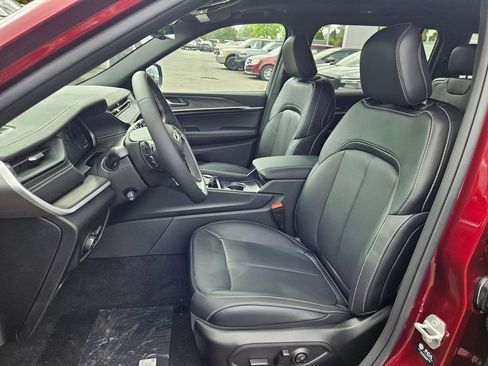 New 2026 Jeep Grand Cherokee L Limited AWD/4WD image 12