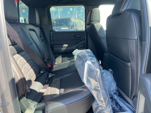 New 2026 Nissan Frontier PRO-4X w/ Pro Premium Package AWD/4WD image 8