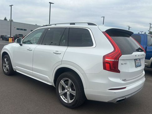 Used 2016 Volvo XC90 T5 Momentum AWD/4WD image 2