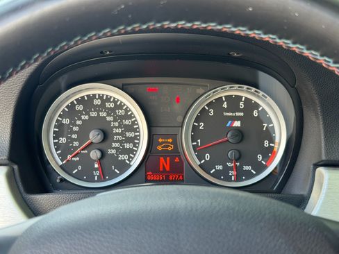 Used 2012 BMW M3 Convertible RWD image 42