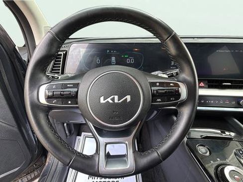 Used 2025 Kia Sportage EX AWD/4WD image 14