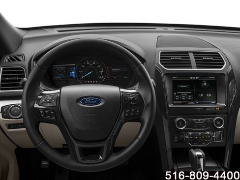 Used 2017 Ford Explorer XLT w/ Equipment Group 202A AWD/4WD image 8