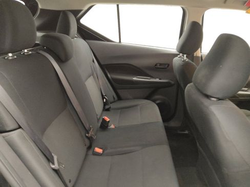 Used 2024 Nissan Kicks S FWD image 19
