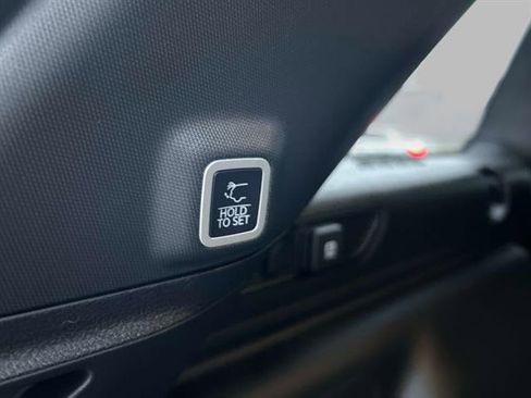 Used 2024 Jeep Grand Cherokee Limited 4xe image 13