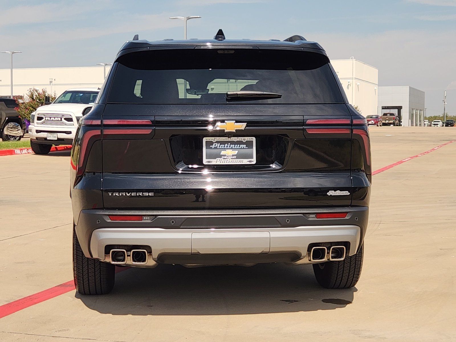 Certified 2026 Chevrolet Traverse LT w/ Driver Confidence Package FWD image 8