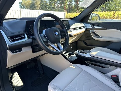 Used 2023 BMW X1 xDrive28i w/ Premium Package image 18