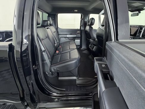 Used 2023 Ford F250 Lariat w/ FX4 Off-Road Package AWD/4WD image 5
