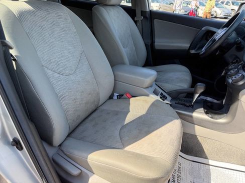 Used 2011 Toyota RAV4 4WD w/ Base L4 Extra Value Pkg image 24