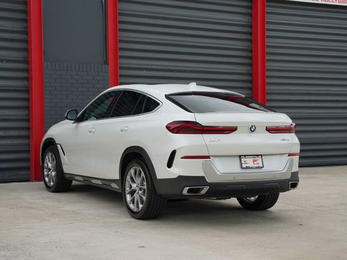 Used 2021 BMW X6 xDrive40i w/ Premium Package AWD/4WD image 12