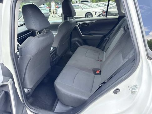 Used 2022 Toyota RAV4 LE FWD image 16