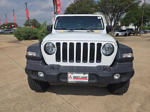 Used 2023 Jeep Wrangler Unlimited Sport AWD/4WD image 8