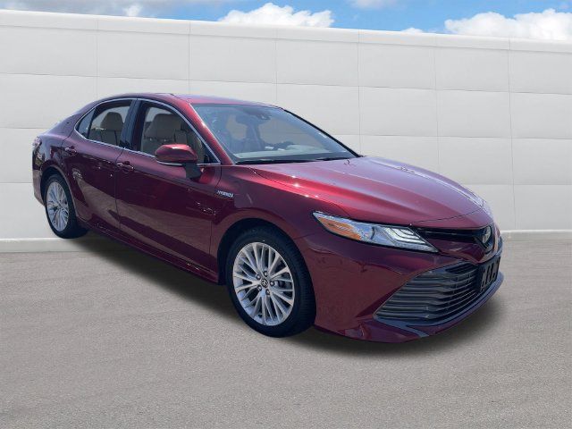 Used 2020 Toyota Camry XLE FWD image 9