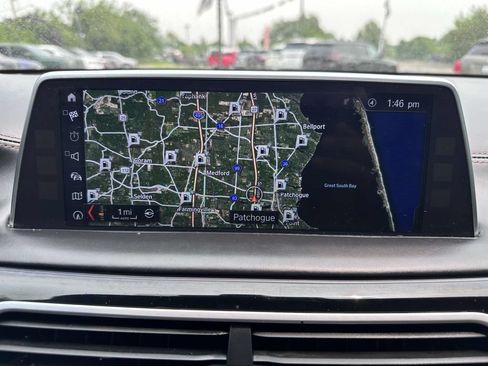 Used 2018 BMW 750i xDrive AWD/4WD image 22