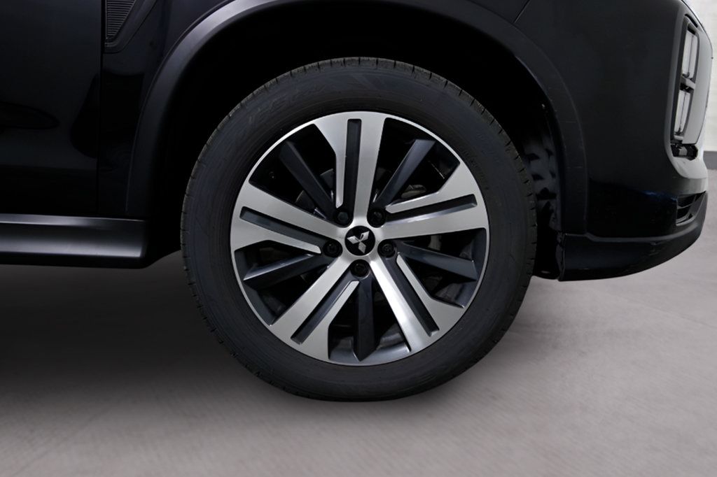 Used 2022 Mitsubishi Outlander Sport ES FWD image 9