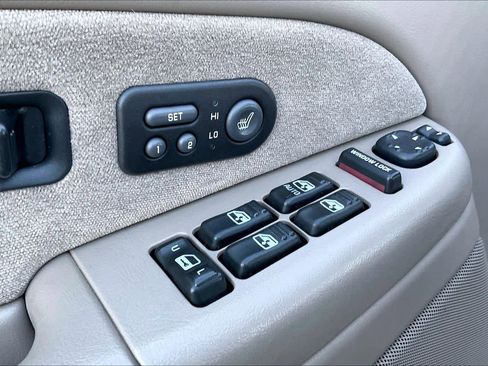 Used 2002 Chevrolet Silverado 2500 LT image 32