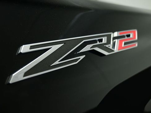 Used 2024 Chevrolet Silverado 2500 ZR2 w/ Technology Package image 72