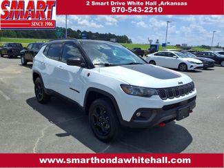Used 2024 Jeep Compass Trailhawk image 1
