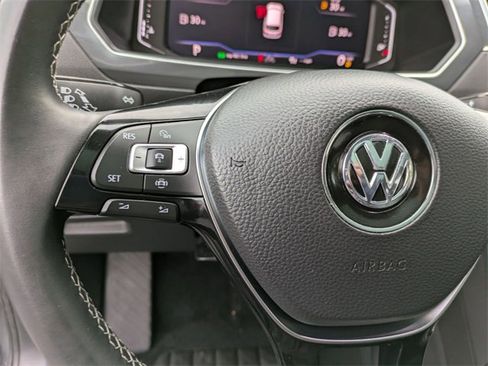 Used 2021 Volkswagen Tiguan SEL image 17