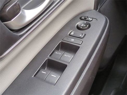 Used 2017 Honda CR-V EX-L image 24