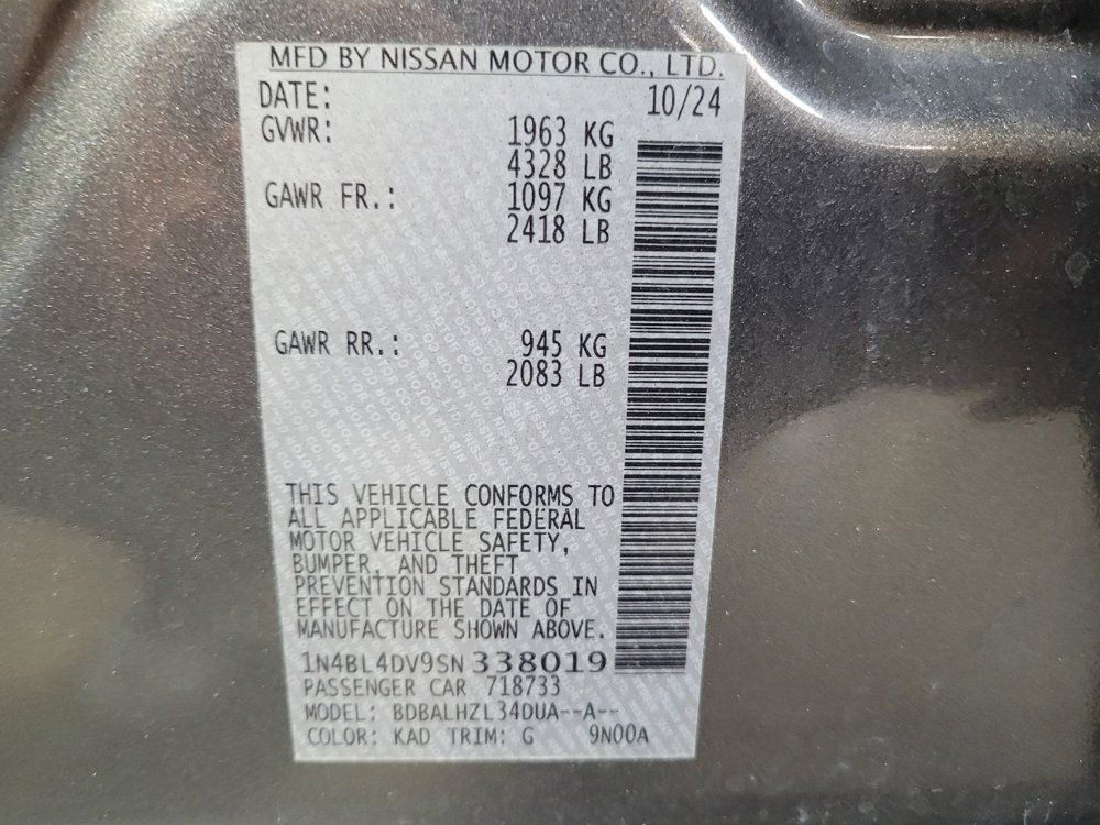 Used 2025 Nissan Altima 2.5 SV FWD image 33