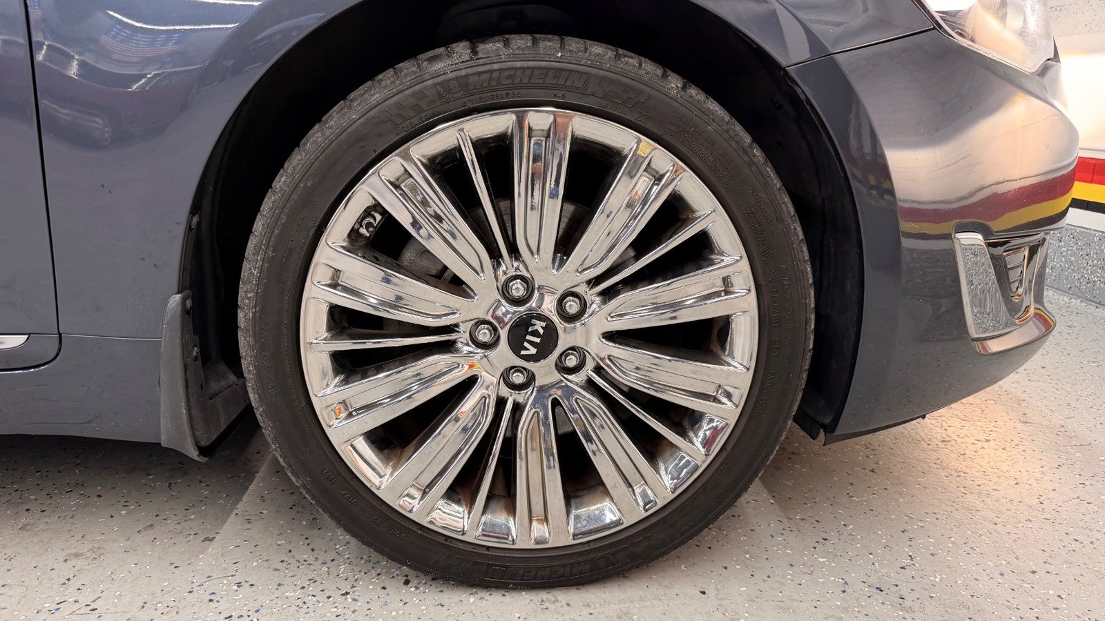 Used 2014 Kia Cadenza Limited FWD image 17
