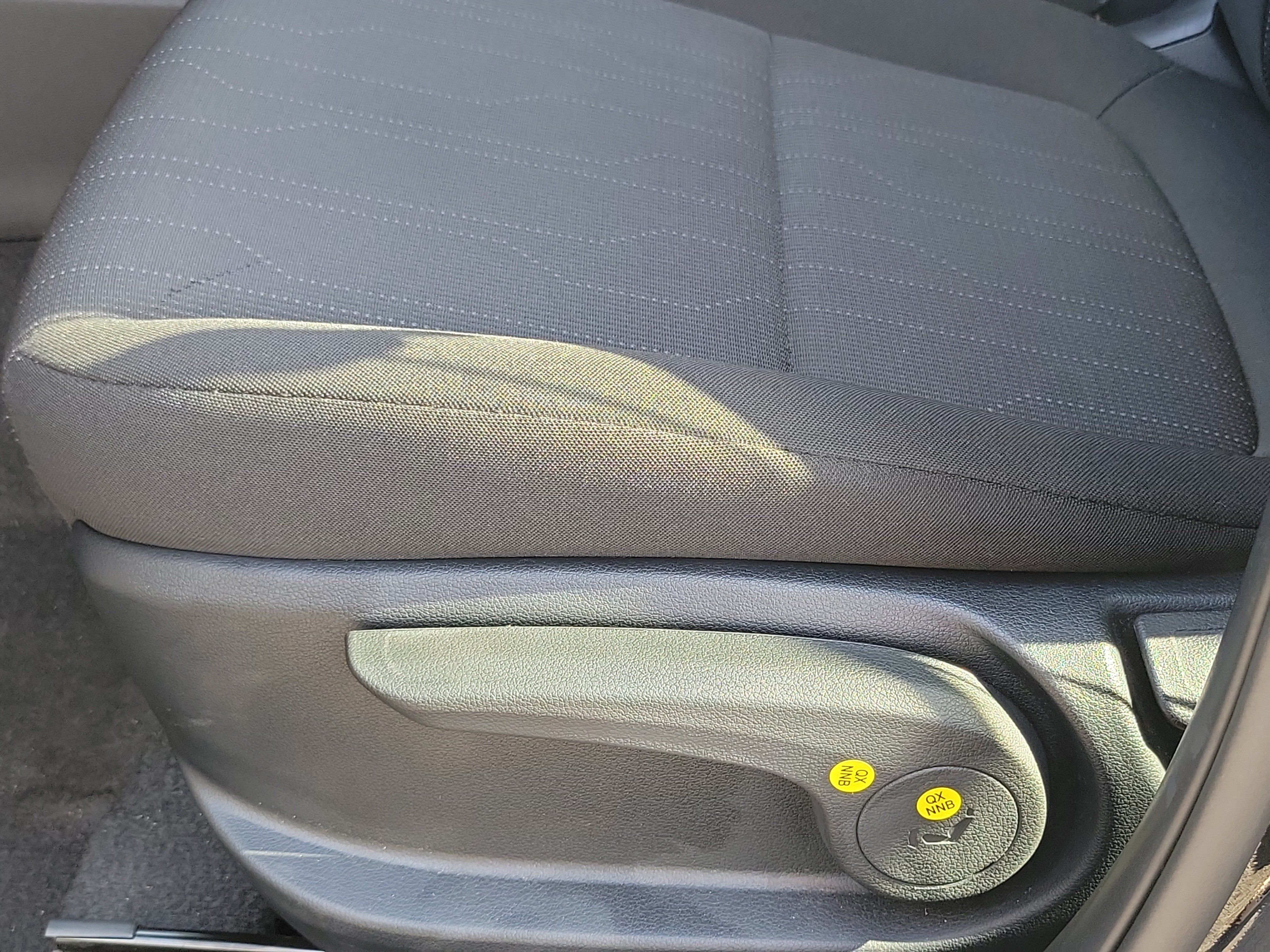 Certified 2026 Hyundai Venue SE FWD image 18