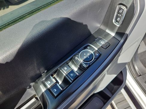 Used 2023 Ford F250 XLT w/ FX4 Off-Road Package image 27