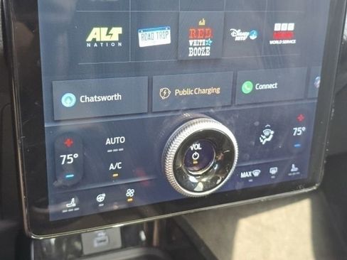 Used 2022 Ford Mustang Mach-E Premium image 25