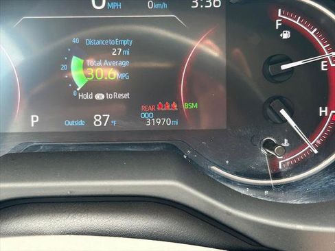 Certified 2025 Toyota RAV4 XLE FWD image 32