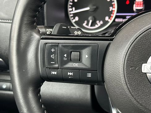 Used 2025 Nissan Pathfinder SL w/ Cargo Package image 27