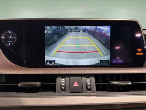 Certified 2021 Lexus ES 250 w/ Premium Package image 30