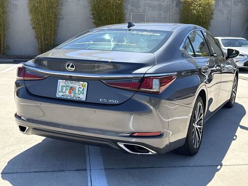 Used 2025 Lexus ES 350 w/ Premium Package image 11