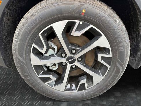New 2025 Kia Sportage EX image 20