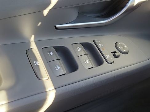 New 2026 Hyundai Elantra Sport FWD image 15