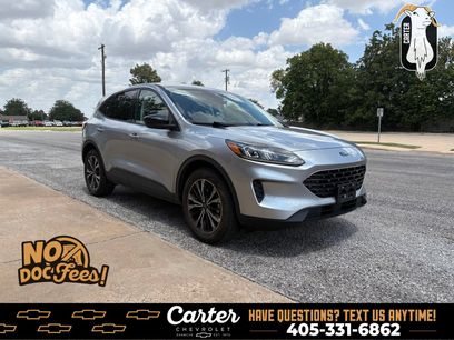 Used 2022 Ford Escape SE w/ SE Sport Appearance Package