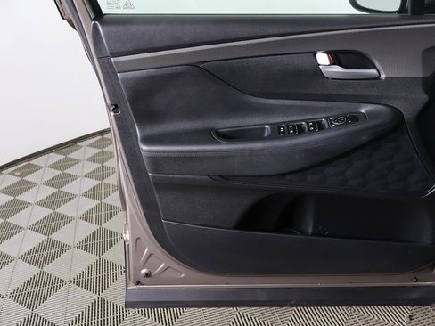 Used 2019 Hyundai Santa Fe SE image 19