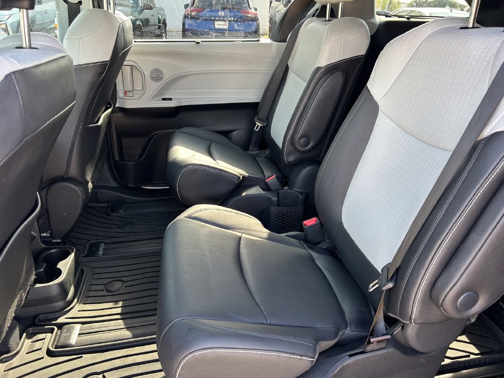 Certified 2026 Toyota Sienna XSE AWD/4WD image 18