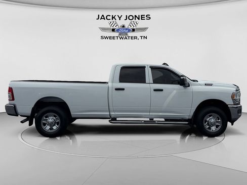 Used 2024 RAM 3500 Tradesman w/ Chrome Appearance Group AWD/4WD image 6