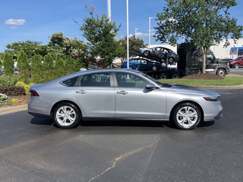 Used 2026 Honda Accord LX image 11