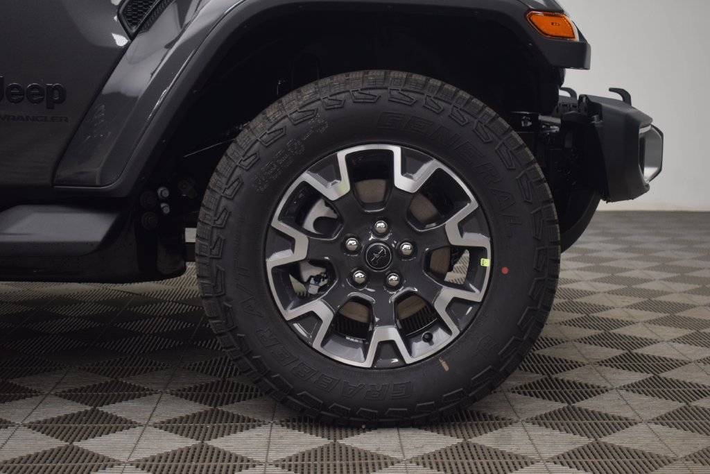 New 2026 Jeep Wrangler Unlimited Sahara AWD/4WD image 6