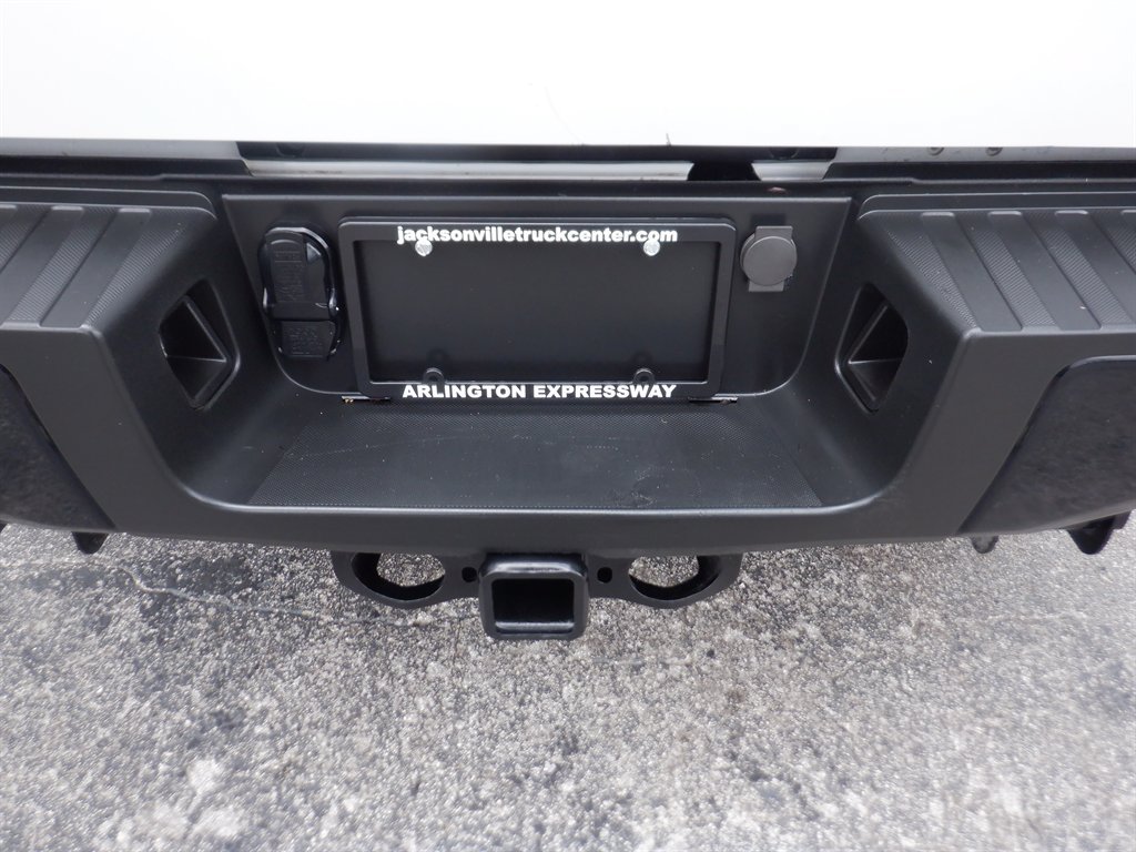 Used 2024 Ford F250 XL RWD image 5