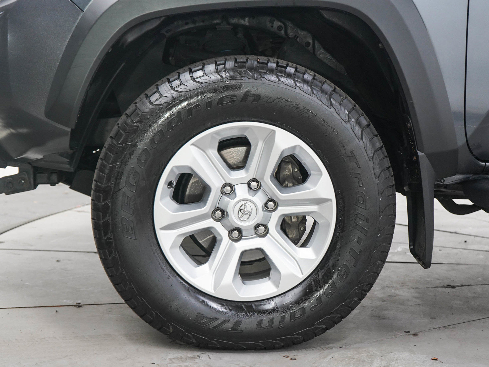 Used 2023 Toyota Tacoma TRD Off-Road AWD/4WD image 28