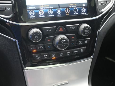 Used 2020 Jeep Grand Cherokee Summit AWD/4WD image 20