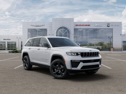 New 2026 Jeep Grand Cherokee Limited w/ Limited Altitude Package image 5
