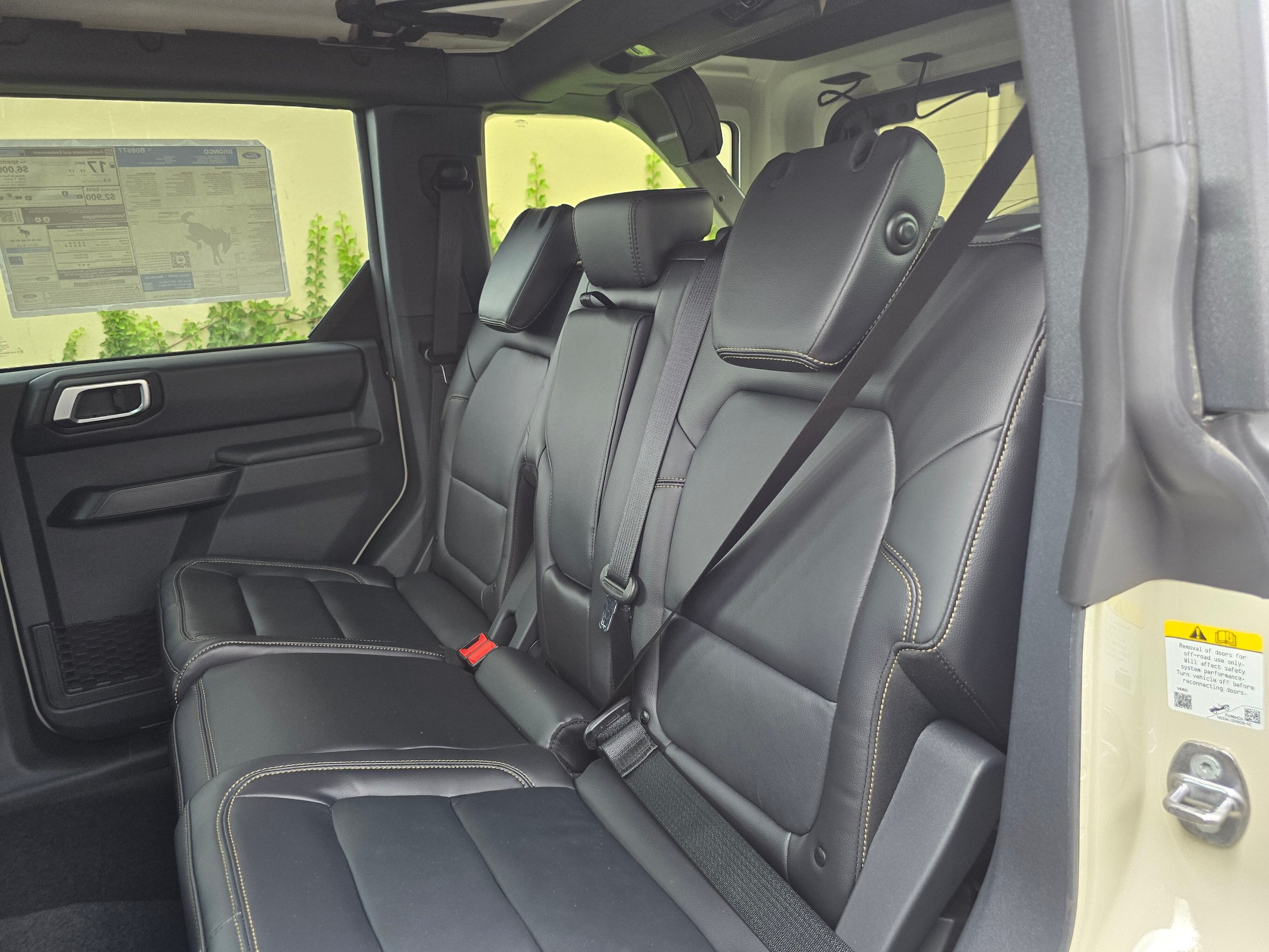 New 2026 Ford Bronco Badlands w/ Sasquatch Package AWD/4WD image 7