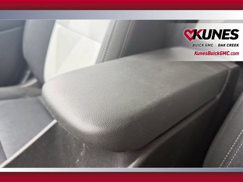 Used 2024 Chevrolet Trax RS w/ Driver Confidence Package FWD image 30