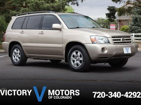 Used 2005 Toyota Highlander 2WD V6 w/ 3rd Row image 1