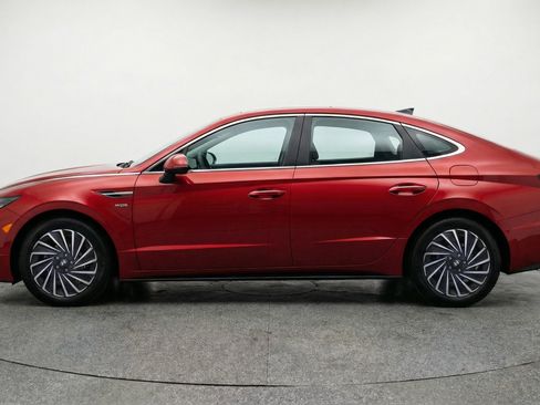 Used 2025 Hyundai Sonata SEL FWD image 5